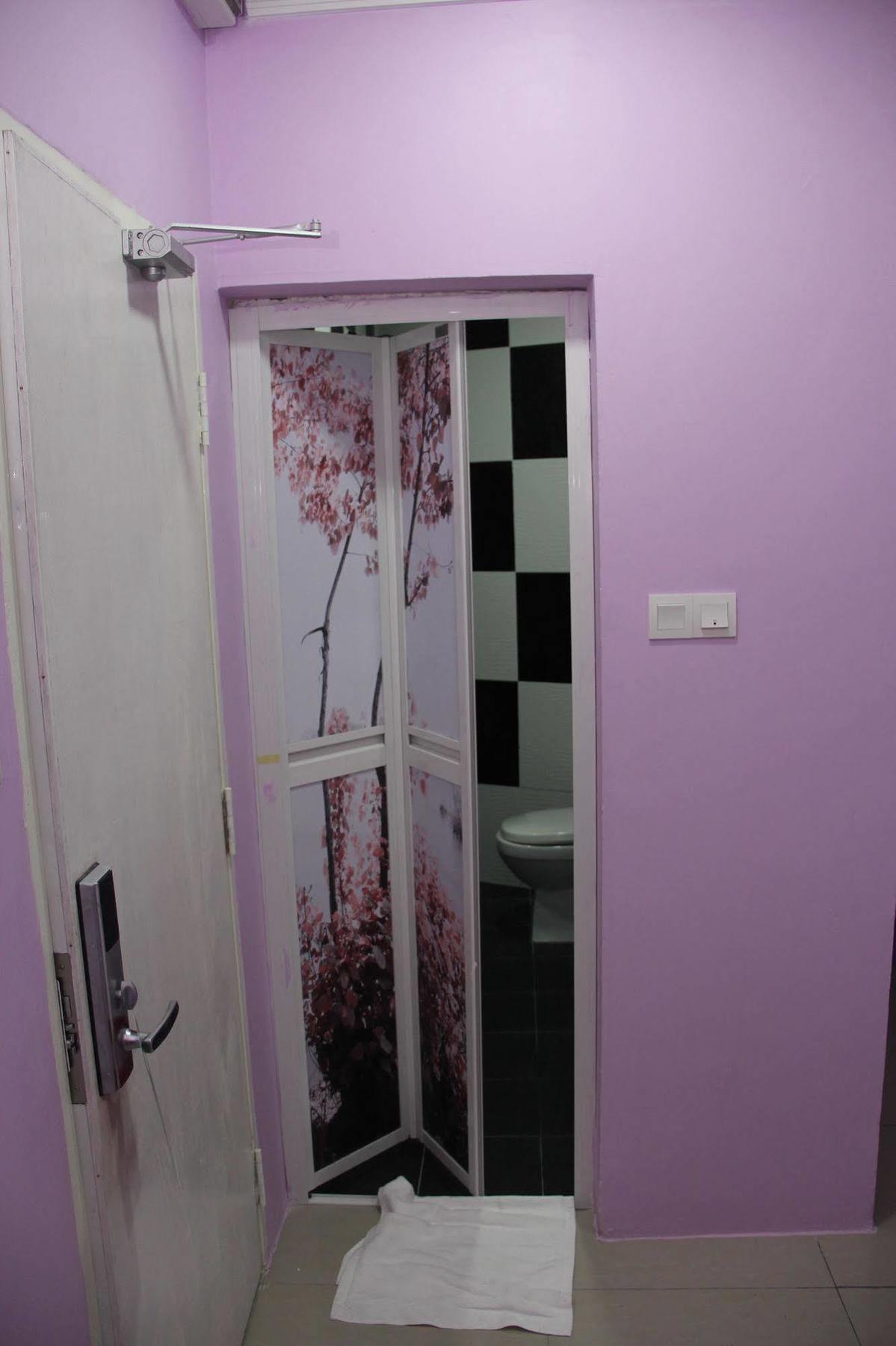 Oyo 89665 Royale City Hotel Sepang Buitenkant foto